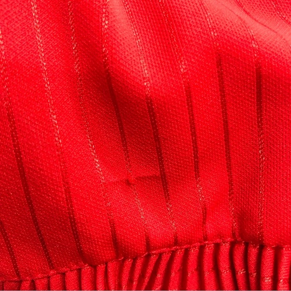 Vintage Red ruffled women’s blouse size 44 secretary top button down - Picture 9 of 9